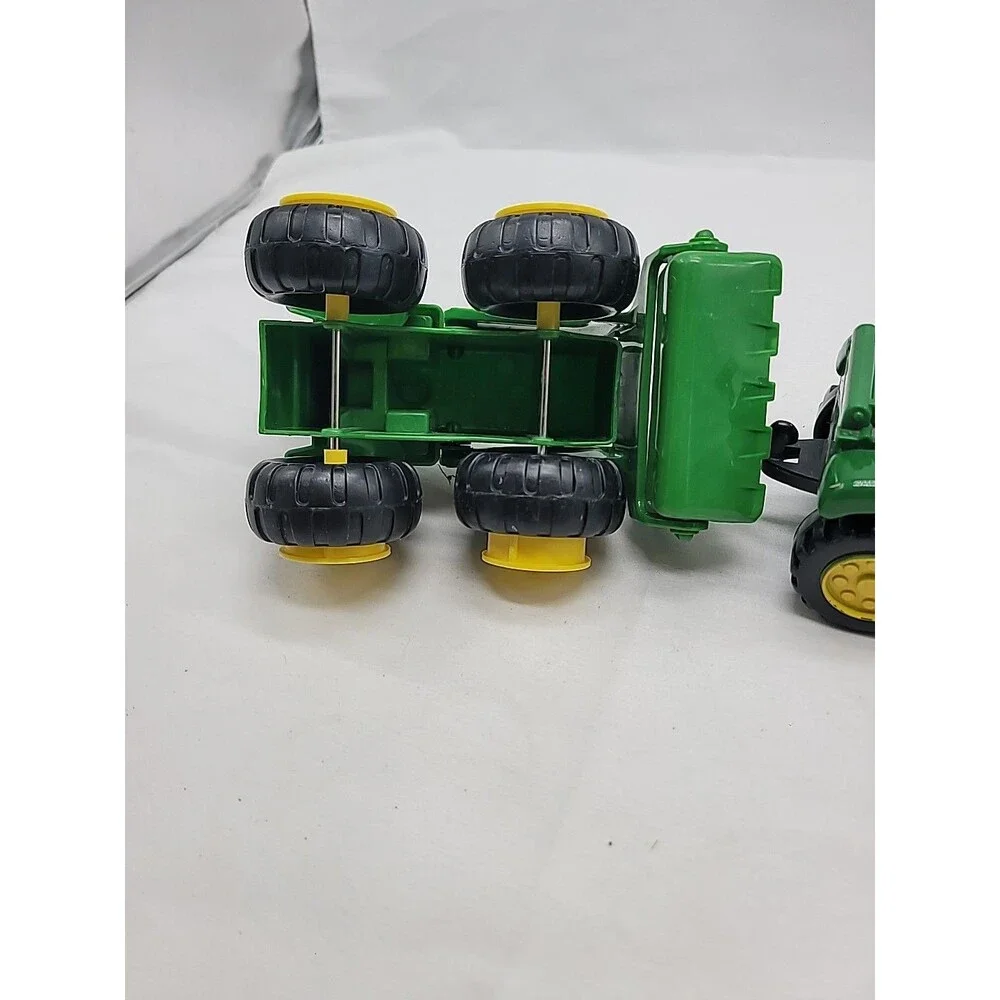 John Deere pre owned
